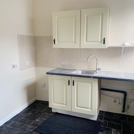 1 bed flat to rent Every Street, Nelson BB9 - Photo 3