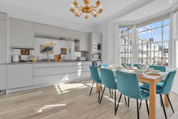 3 Bed Flat, Clarence Square, BN1 - Photo 1