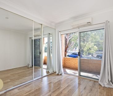 Modern 2-Bedroom Unit in Prime Location – Walk to Station, Shops & ... - Photo 1