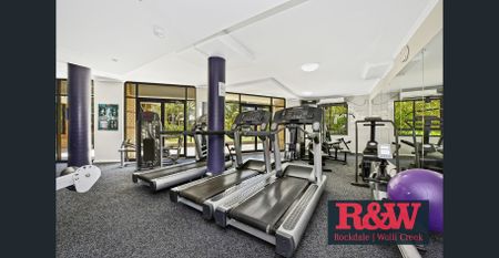 Unique Split Level Apartment with Study - Photo 5