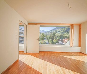 Modern 2.5 room apartment for rent in Ilanz! - Photo 5