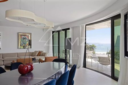 Cannes - Croisette - Exceptionnel appartement 5 chambres - Photo 3