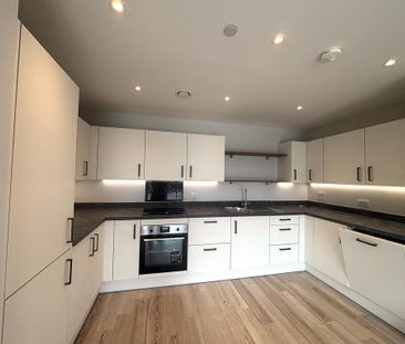 3 bedroom flat to rent - Photo 5
