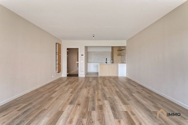 Te huur : Knokke : prachtig luxueus appartement met adembenemend uitzicht op het Zegemeer, nabij het Casino, met terrassen en dakterras van 120 m² garage. - Foto 1
