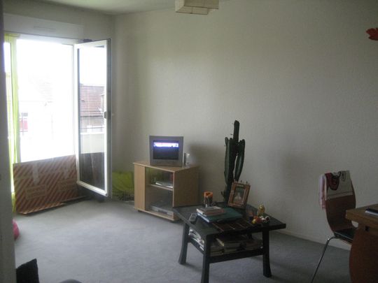 NANCY PROCHE FAC DES LETTRES BEL F2 DE 47 M2 AVEC PARKING COUVERT - Photo 1