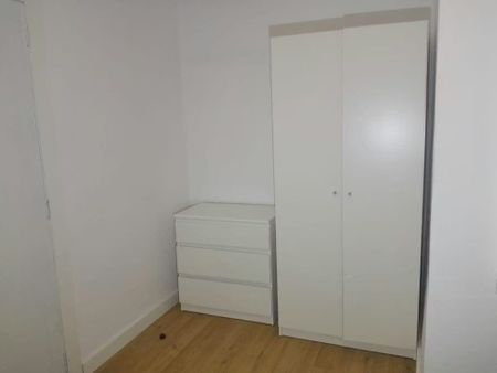 Calle Albocácer, Valencia, Valencian Community 46020 - Photo 4