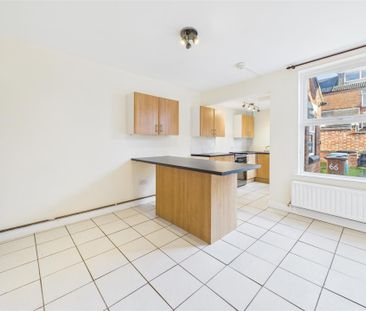 2 bedroom House to rent - Photo 4