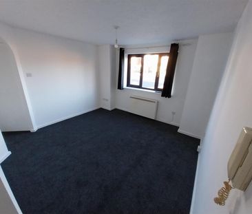 Birkdale Avenue, Branston - Photo 1