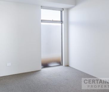 Brand New. Modern Elegance in Sought-After Alkimos Neighborhood - Photo 3