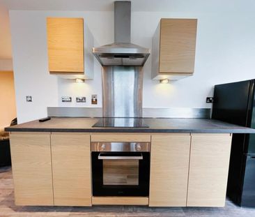 2 bedroom Flat To Let - Photo 6