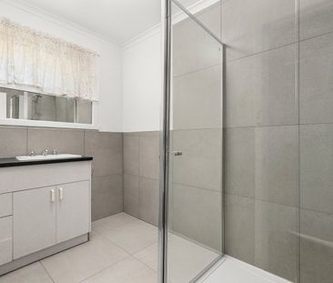 360 Ohea Street, Pascoe Vale South VIC 3044 - Photo 5