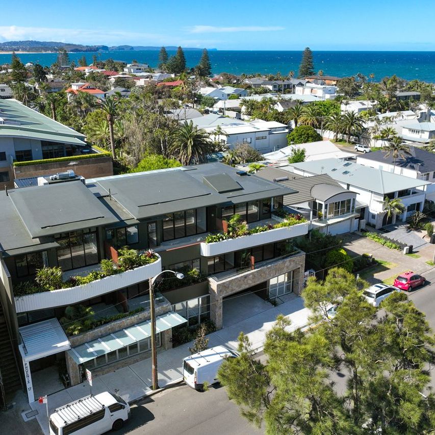 Collaroy, 17 Anzac Avenue - Photo 1