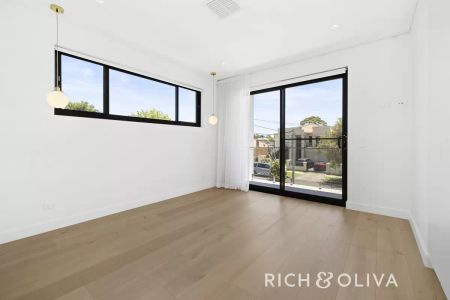 14B Birdwood Avenue, Belfield - Photo 2