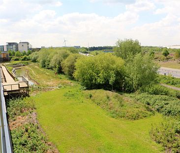 Skylark House, Drake Way, Kennett Island, Reading - Photo 1