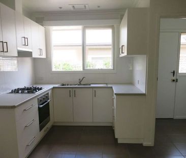 2/84 Rochester Road, Balwyn VIC 3103 - Apartment For Rent | Domain - Photo 3