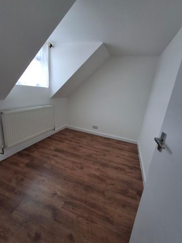 4 bedroom bungalow to rent - Photo 2