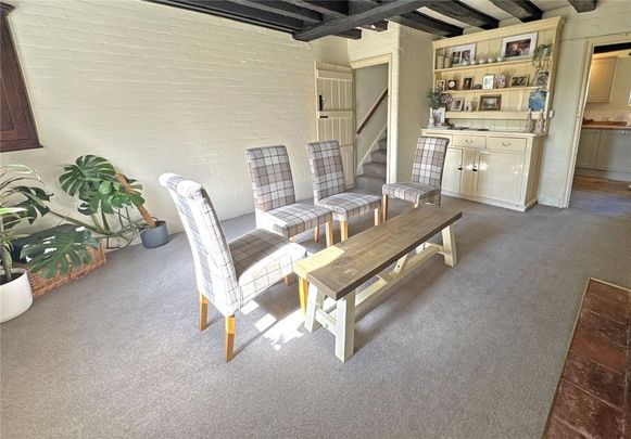 5 bedroom detached house to rent - Photo 1