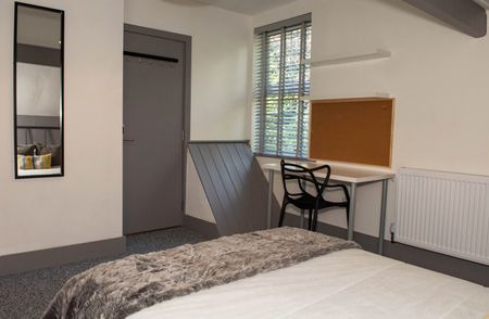 4 Bed Semi-Detached House, Berridge Road, NG7 - Photo 5