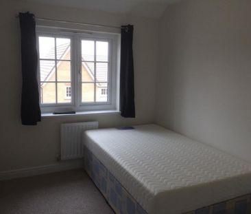 1 bedroom in a house share to rent - Photo 3