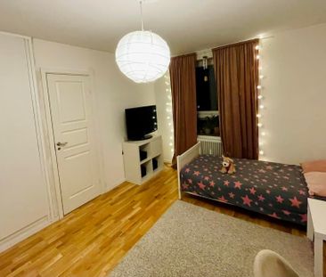 Härjedalsgatan, Vällingby - Photo 2