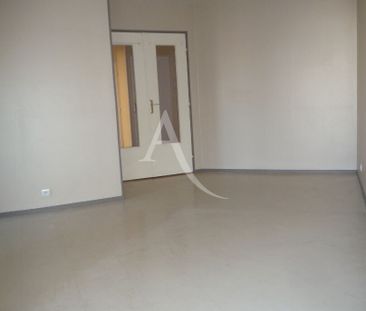 Location Appartement 2 pièces 56m² - Photo 4