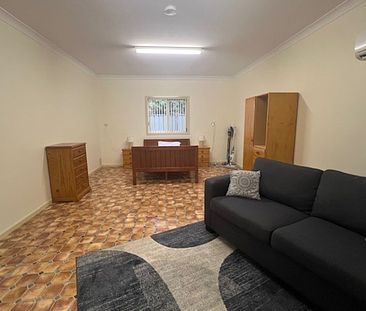 Tamworth Furnished Accommodation East - Photo 4