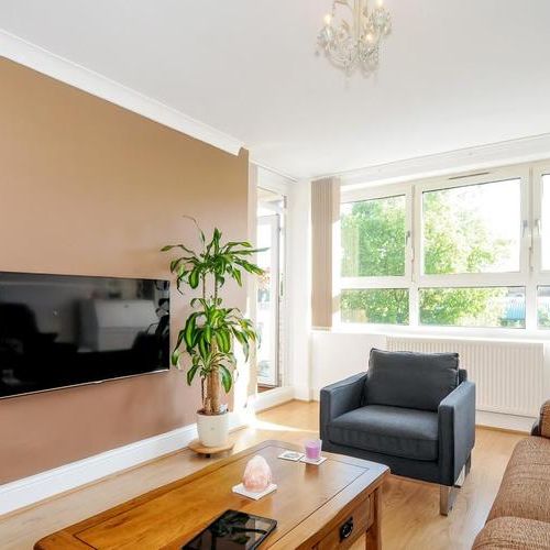 3 Bed Flat, Dodson Street, SE1 - Photo 1