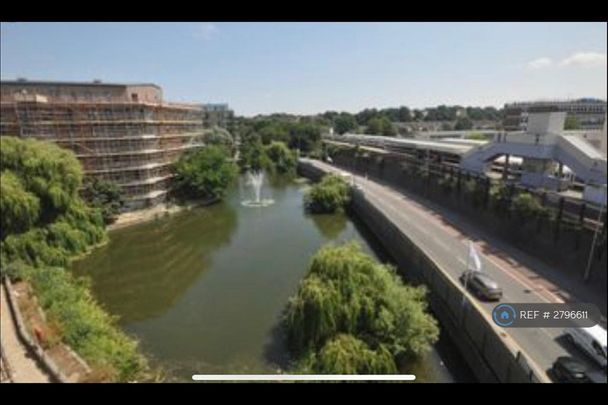 2 bedroom flat to rent - Photo 1