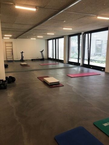 APPARTEMENT 11/2 PIÈCES À KÖNIZ (BE), MEUBLÉ, TEMPORAIRE - Photo 4