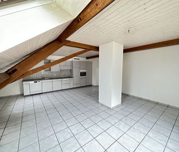 The charm of the attic – 3 months of net rent offered - Photo 1