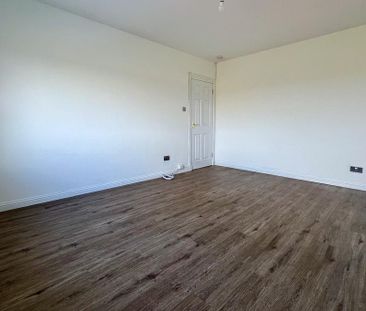 3 bedroom apartment to rent - Photo 2