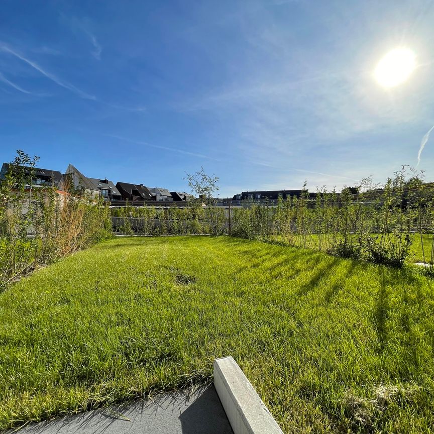 Prachtig gelijkvloers BEN-appartement met tuin en terras - Photo 1