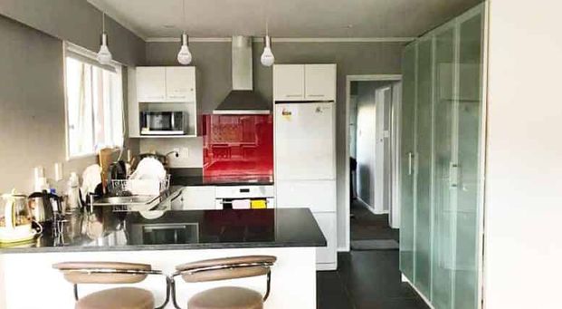 2 bedrooms in HOWICK - Photo 1