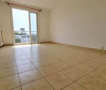 Location Appartement 3 pièces 55m² NICE 06000 - Photo 2