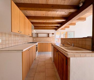 Location Maison 4 pièces 61m² NEOULES 83136 - Photo 3