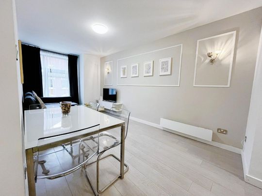 1 bedroom Flat To Let Total Size: 409 SQ FT - Photo 1