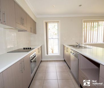 Comfortable 3 Bedroom Home - Photo 6