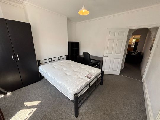 12 Burleigh Road- Golden Stable Loughborough - Photo 1