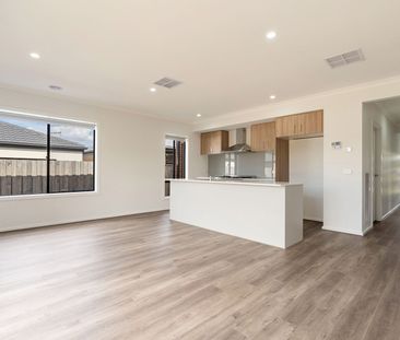 Warmth, Comfort & Space in This Inviting Home - Photo 1