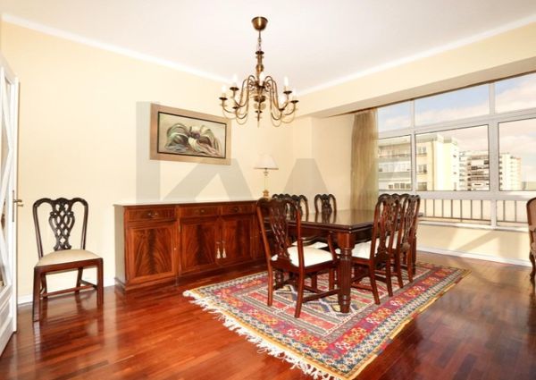 Apartamento T3 em Lisboa