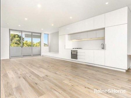 Modern 2 Bedroom + Study! - Photo 4