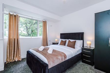 3 Bed Terraced House, Woodlands Road, M8 - Photo 4