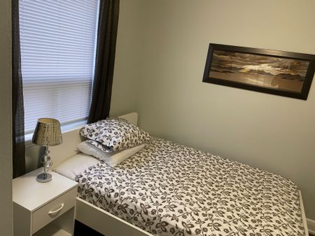 For Lease - 30 Pine Avenue, Mississauga, Ontario - Photo 3