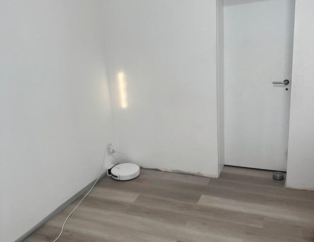 Moderne 1-Zimmer-Wohnung – kernsaniert (2023) - Photo 1