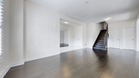 For Lease - 156 Muirfield Drive, Barrie, Ontario - Photo 2