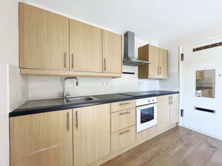 1 bedroom flat to rent - Photo 4