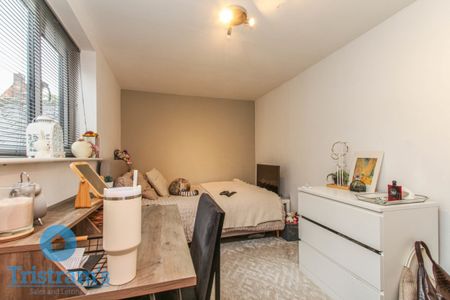 2 bed Apartment for Rent - Photo 5