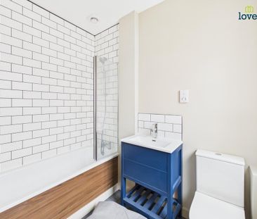 2 bedroom terraced house to rent - Photo 4