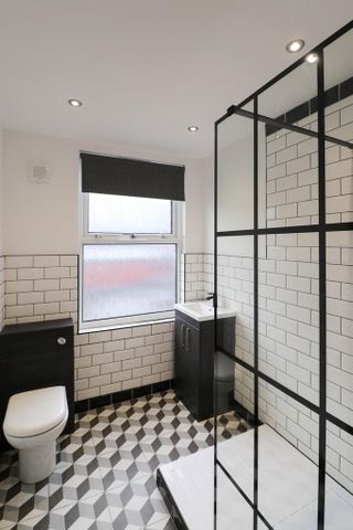 4 bedroom terraced house to rent - Photo 4