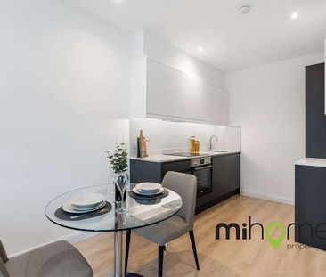 Chesterfield House, Slough, SL1 - Photo 3